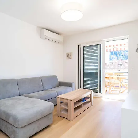 アパート Claudia *